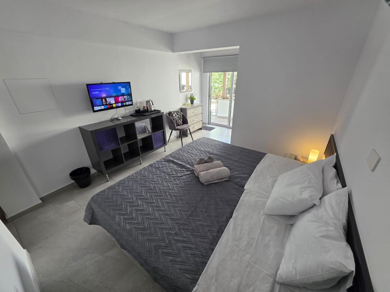Town centre suites Larnaca Extérieur photo
