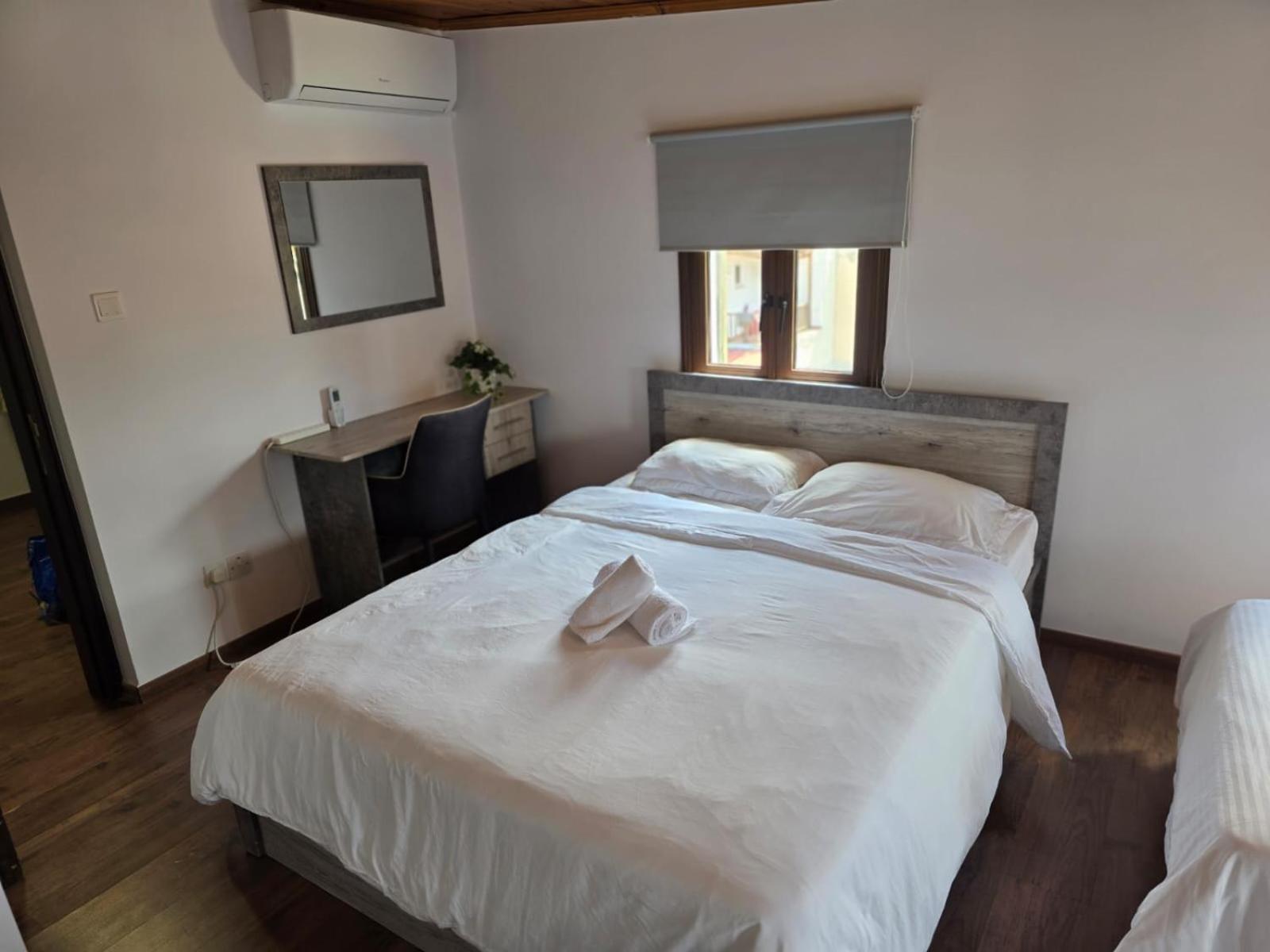Town centre suites Larnaca Extérieur photo