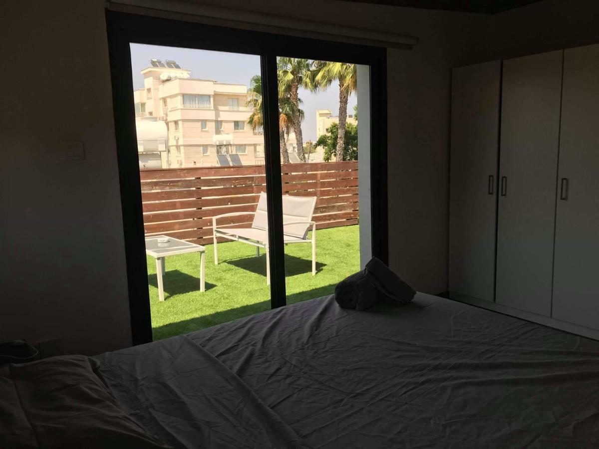 Town centre suites Larnaca Extérieur photo