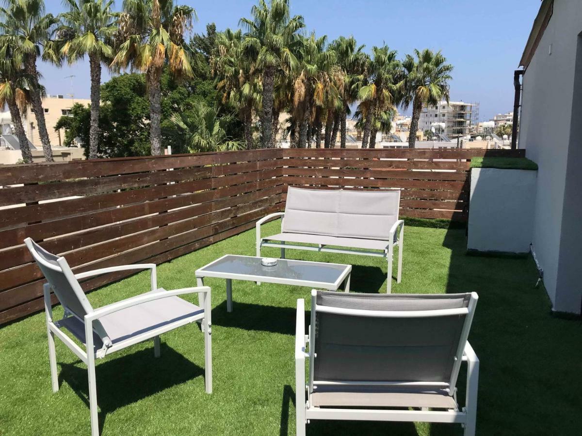 Town centre suites Larnaca Extérieur photo